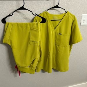 FIGS Women's Scrub Set in Chartreuse Yellow